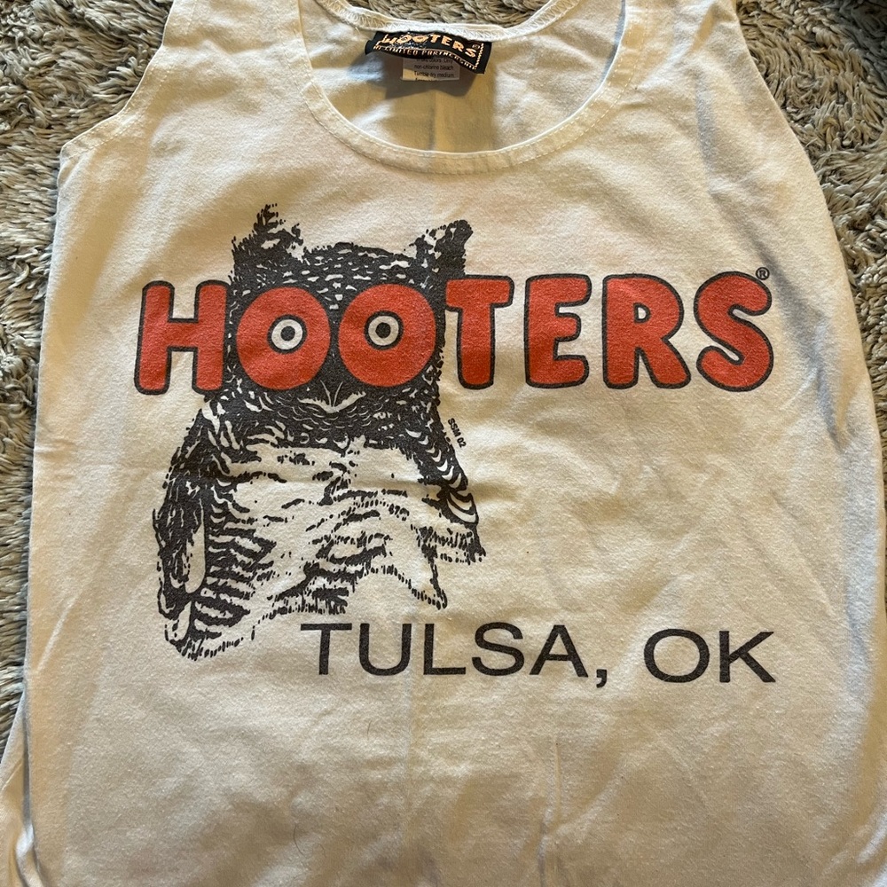 Hooters Tank top